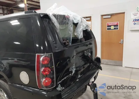 2011 GMC Yukon Xl 1500 Denali from USA, damaged, VIN 1GKS2MEF9BR167967